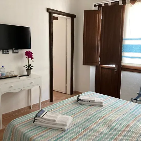 Antiche Terre Di Gallura 3* Monti