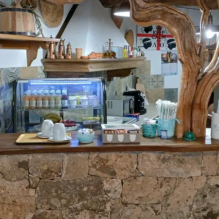 فندق مبيت وإفطار Antiche Terre Di Gallura 3*